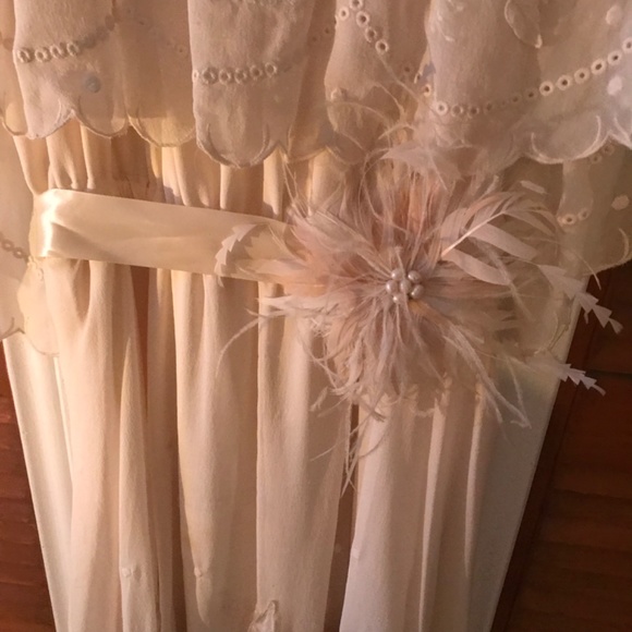 Wedding dress - Picture 5 of 7